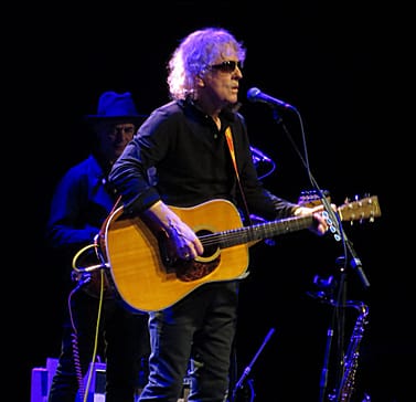 Ian Hunter | Explore Big Ideas Ian Hunter